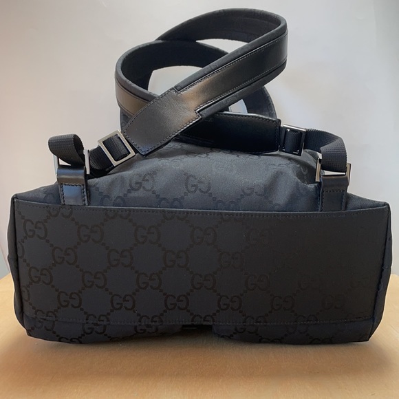 GUCCI NWOT Monogram Drawstring Backpack - Picture 6 of 12